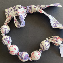 Load image into Gallery viewer, Handcrafted Necklace
