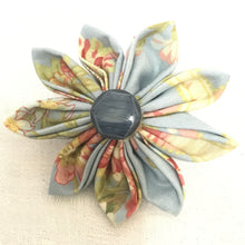 Load image into Gallery viewer, Brooch - Fabric Flower
