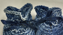 Load image into Gallery viewer, Baby Booties - Blue
