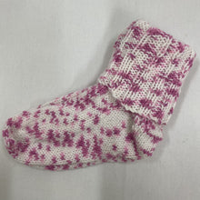Load image into Gallery viewer, Socks - Pink and White
