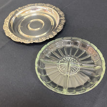 Load image into Gallery viewer, Silverware - Hor d&#39;oeuvres Platter, small.

